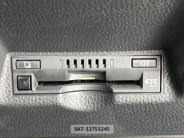 Toyota YARIS 2023-03 6615975-5