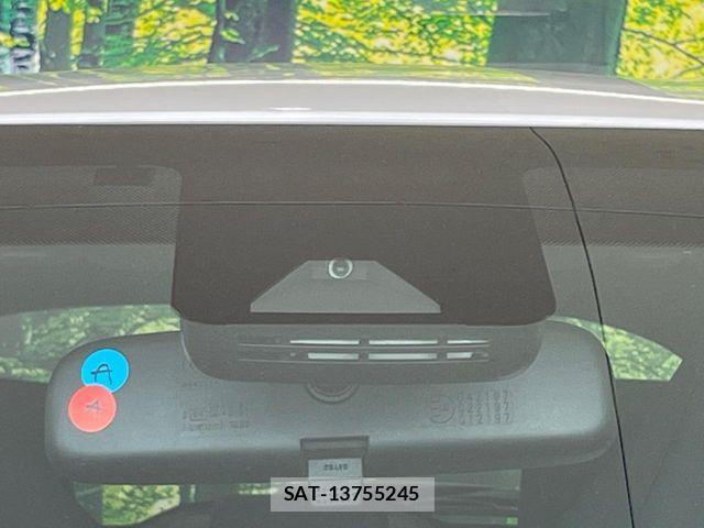 Toyota YARIS 2023-03 6615975-6
