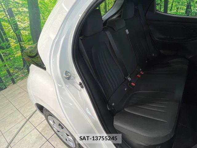 Toyota YARIS 2023-03 6615975-8