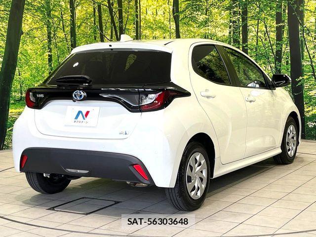 Toyota YARIS 2023-03 6674320-16