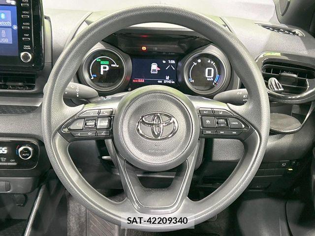 Toyota YARIS 2024-01 6674317-10