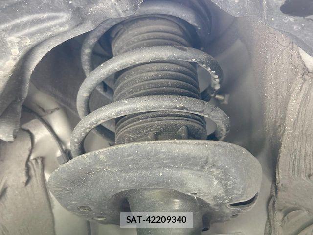 Toyota YARIS 2024-01 6674317-19