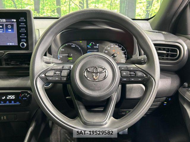 Toyota YARIS 2023-03 6674319-10