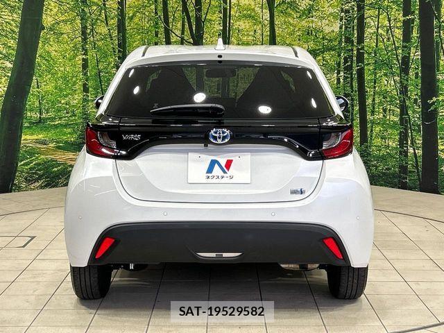 Toyota YARIS 2023-03 6674319-14