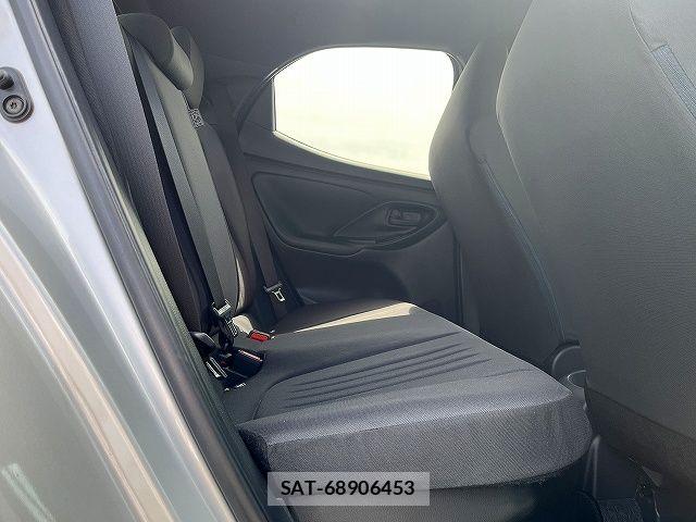 Toyota YARIS 2021-02 6674323-9