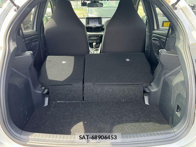 Toyota YARIS 2021-02 6674323-21