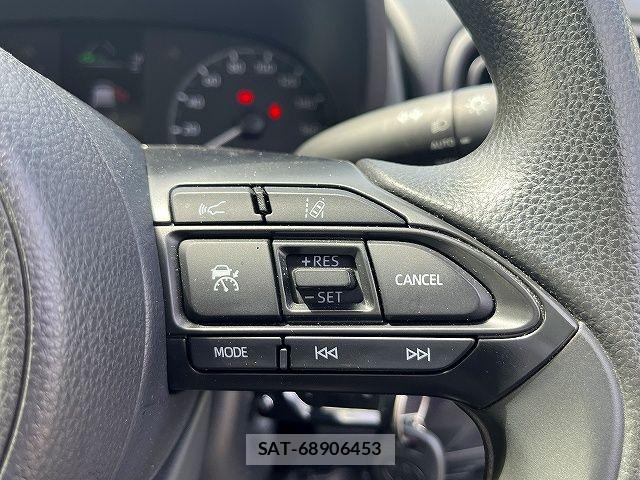 Toyota YARIS 2021-02 6674323-22