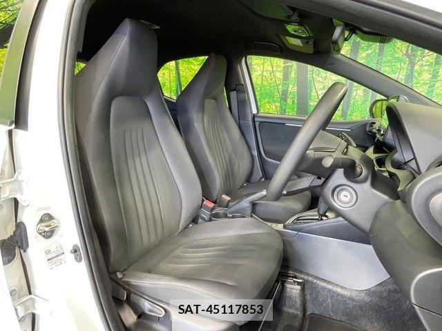 Toyota YARIS 2023-02 6678951-7