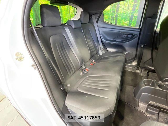 Toyota YARIS 2023-02 6678951-8