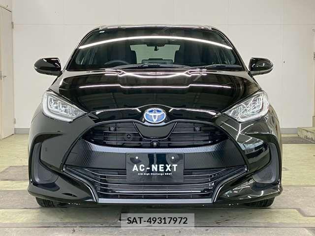Toyota YARIS 2023-08 6678942-16