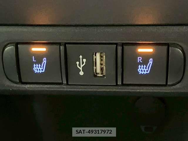 Toyota YARIS 2023-08 6678942-2