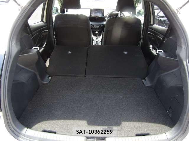 Toyota YARIS 2020-07 6717859-18