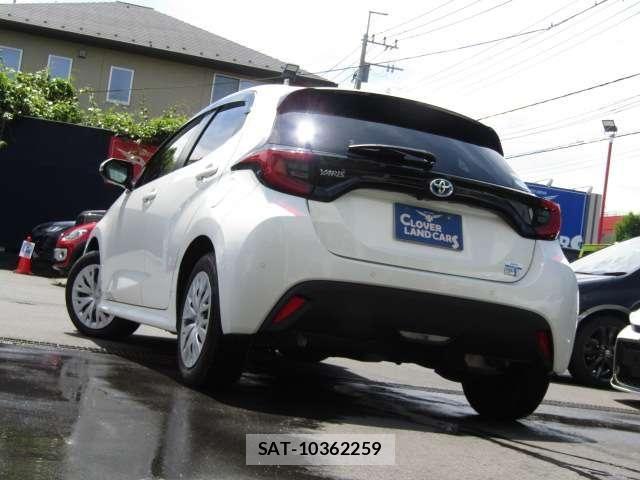Toyota YARIS 2020-07 6717859-25