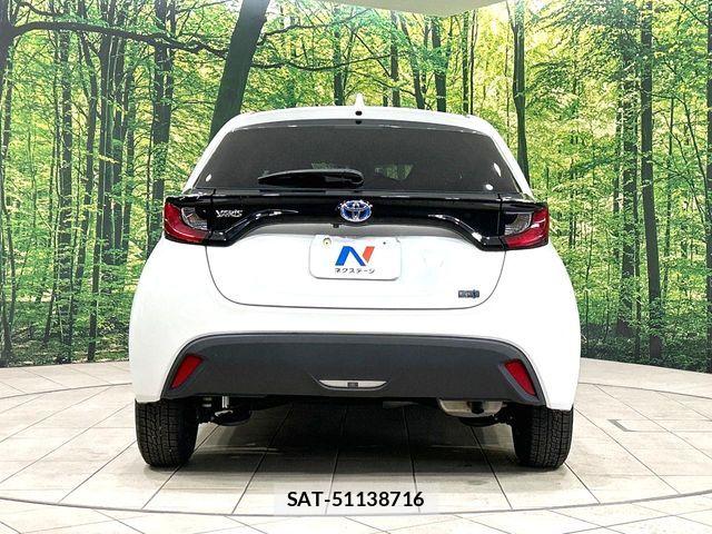 Toyota YARIS 2023-03 6717857-15