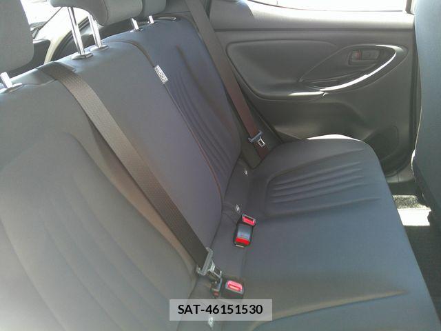 Toyota YARIS 2023-04 6717856-15