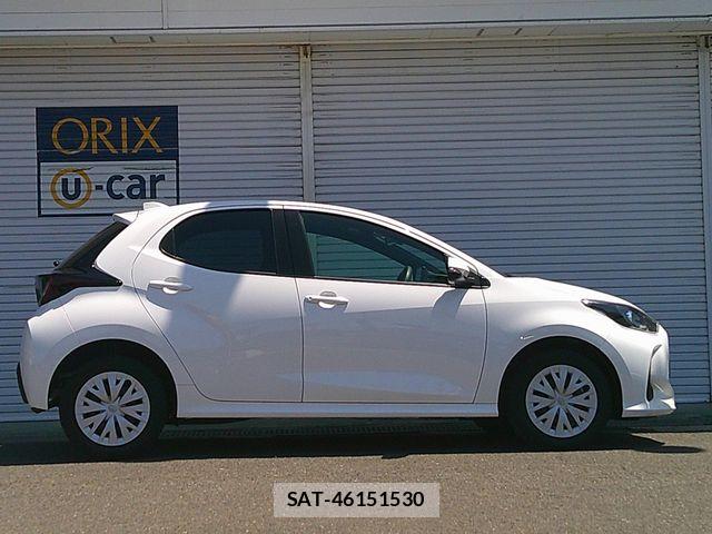 Toyota YARIS 2023-04 6717856-26