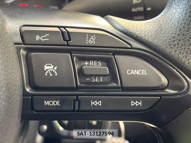 Toyota YARIS 2023-04 6717861-4
