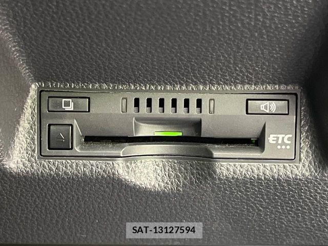 Toyota YARIS 2023-04 6717861-6
