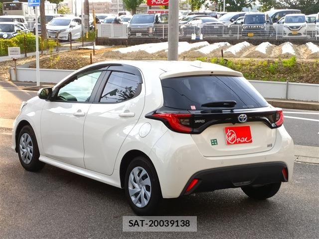 Toyota YARIS 2020-12 6754083-2