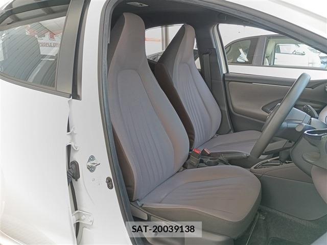 Toyota YARIS 2020-12 6754083-5