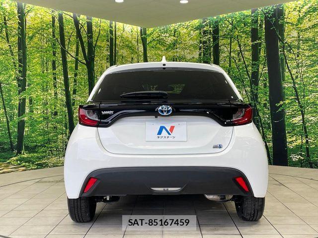 Toyota YARIS 2023-02 6818331-14
