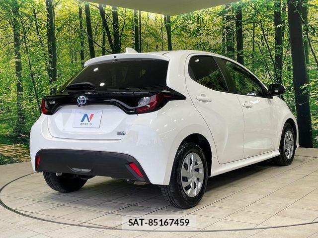 Toyota YARIS 2023-02 6818331-16