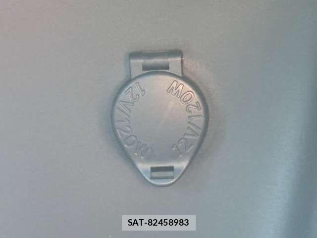 Toyota YARIS 2022-09 6818328-18