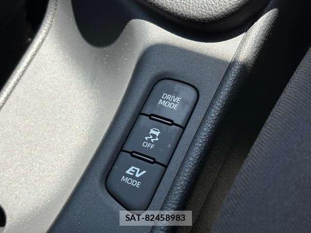 Toyota YARIS 2022-09 6818328-20