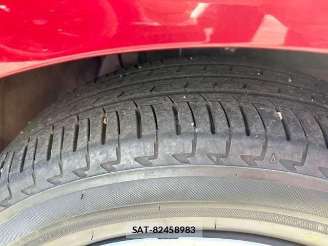 Toyota YARIS 2022-09 6818328-3
