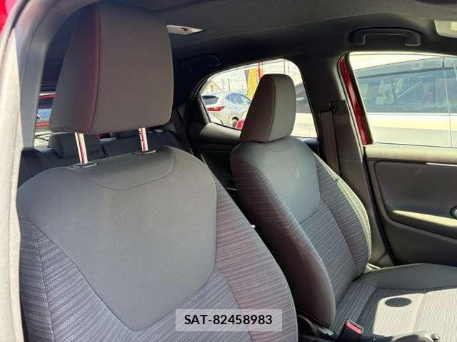 Toyota YARIS 2022-09 6818328-5