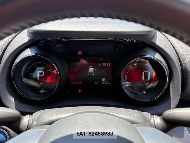 Toyota YARIS 2022-09 6818328-8