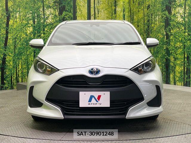 Toyota YARIS 2023-03 6818332-13
