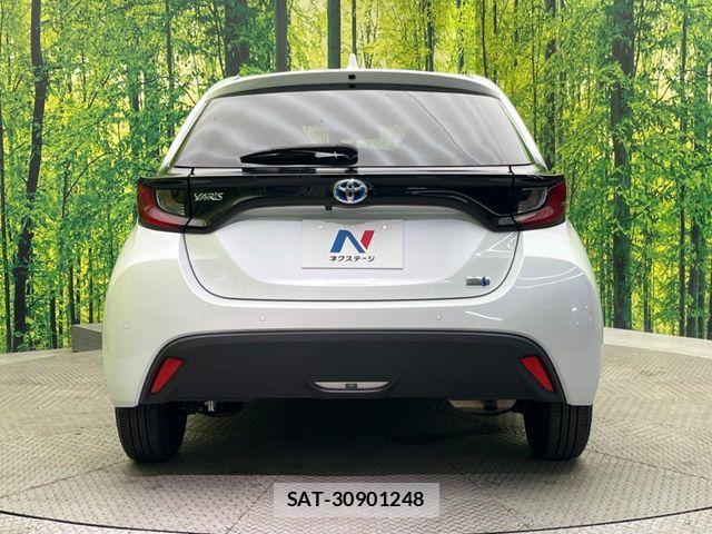 Toyota YARIS 2023-03 6818332-14