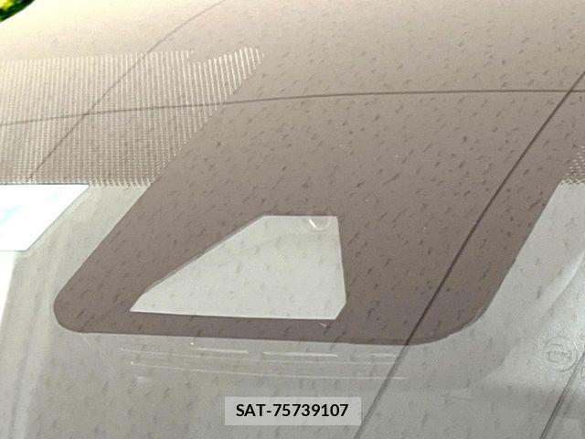 Toyota YARIS 2023-01 6818335-4