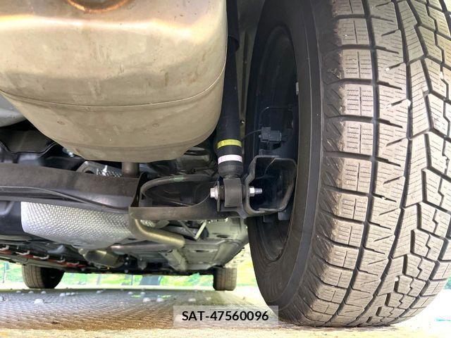 Toyota YARIS 2023-03 6818334-18