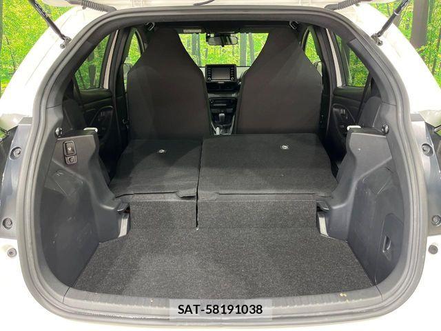 Toyota YARIS 2023-03 6818333-10