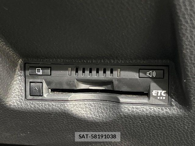 Toyota YARIS 2023-03 6818333-7