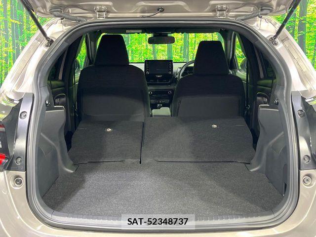 Toyota YARIS 2023-10 6818324-9