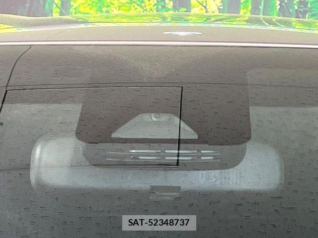 Toyota YARIS 2023-10 6818324-4