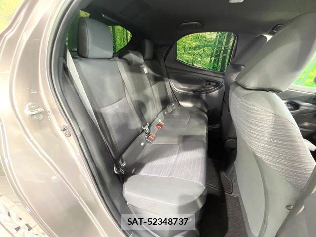 Toyota YARIS 2023-10 6818324-8