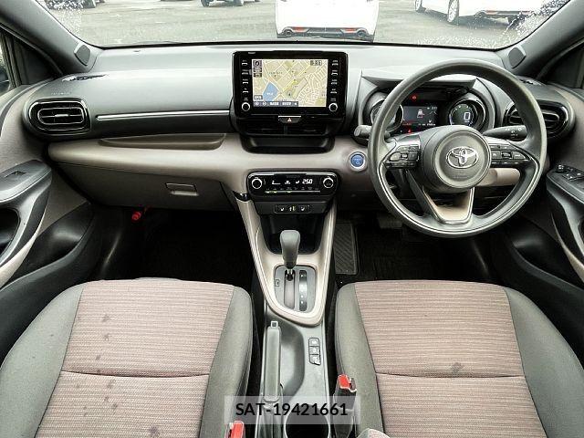 Toyota YARIS 2021-11 6818330-1