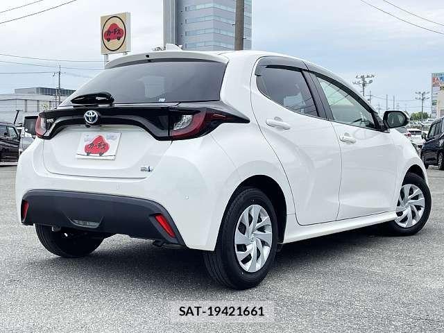 Toyota YARIS 2021-11 6818330-2