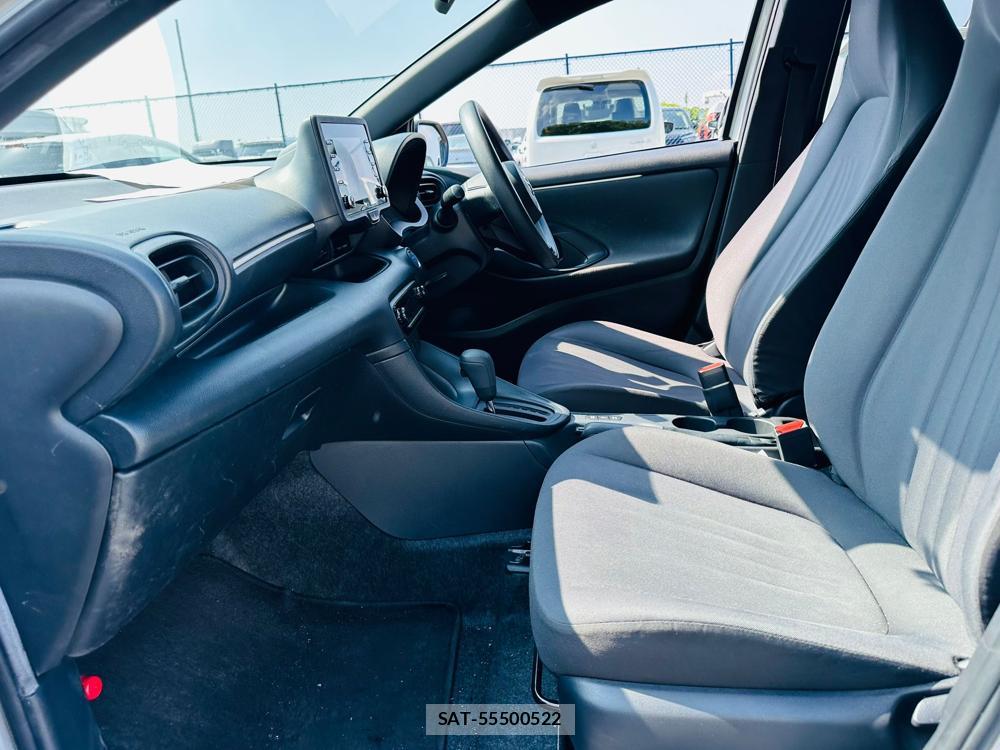 Toyota YARIS 2021 6763708-10