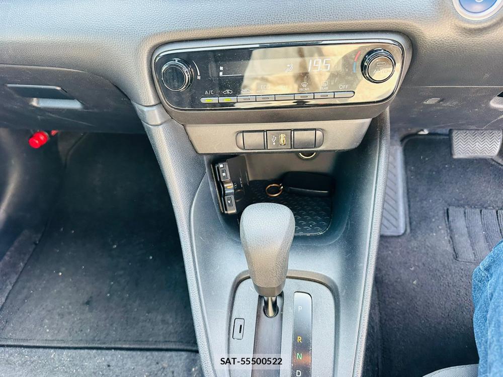 Toyota YARIS 2021 6763708-18