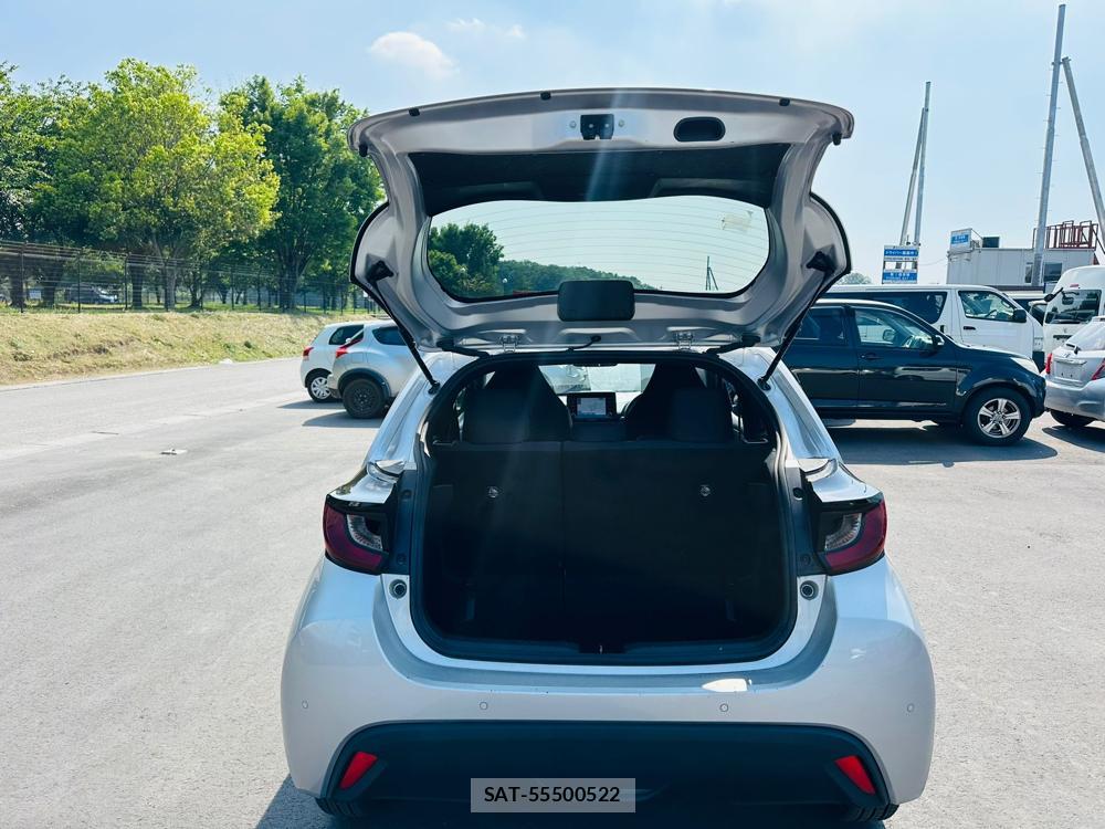 Toyota YARIS 2021 6763708-25