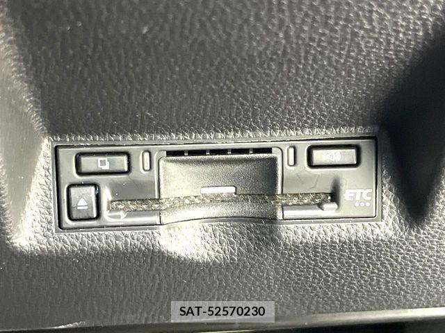 Toyota YARIS 2024-08 6916109-6