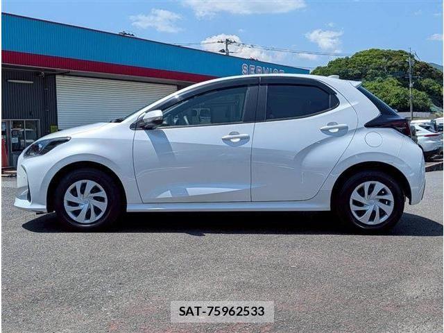 Toyota YARIS 2024-08 6916114-9
