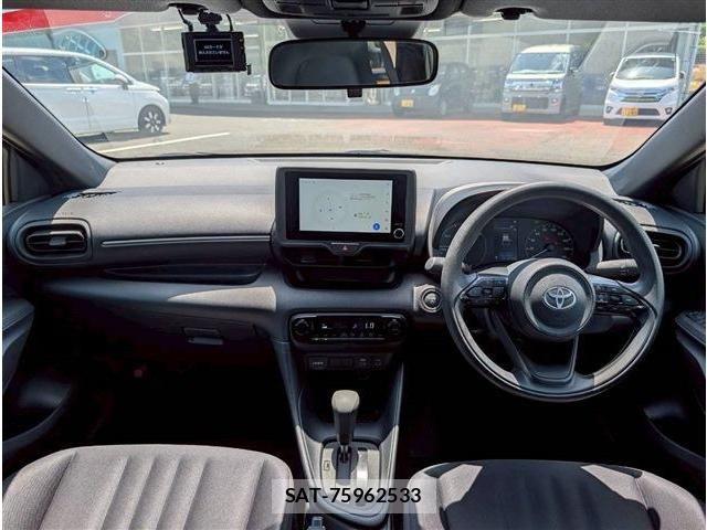 Toyota YARIS 2024-08 6916114-14