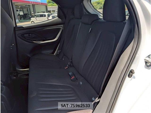 Toyota YARIS 2024-08 6916114-15