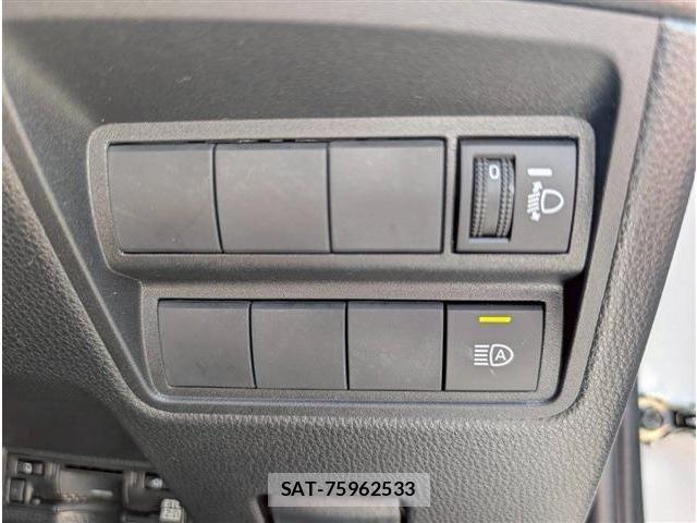 Toyota YARIS 2024-08 6916114-29